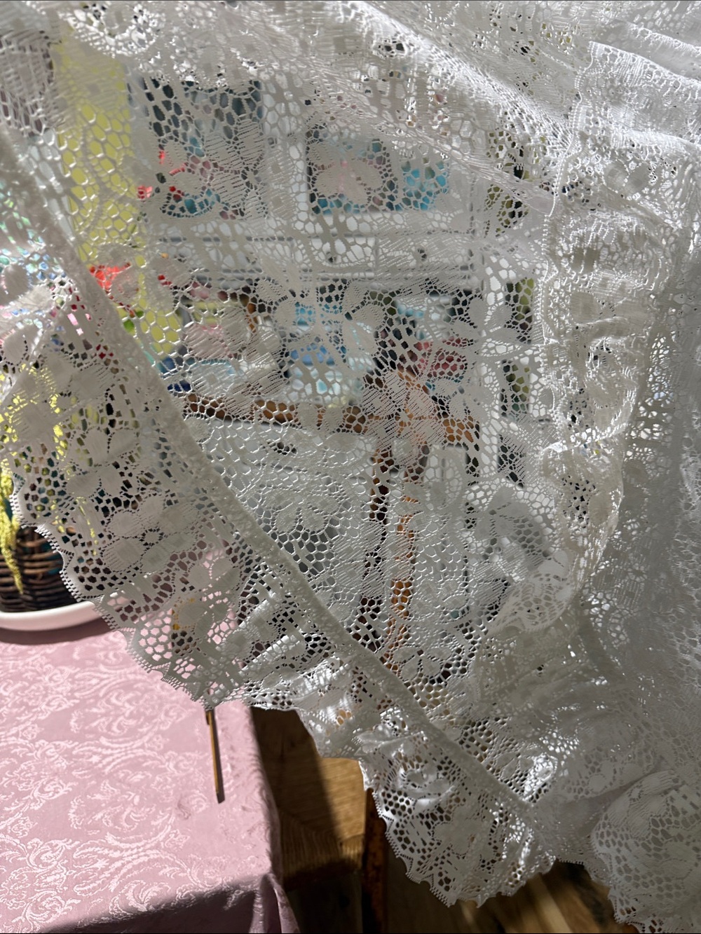 Vintage White Lace Ruffle rectangular large tablecloth - Picture 4 of 4